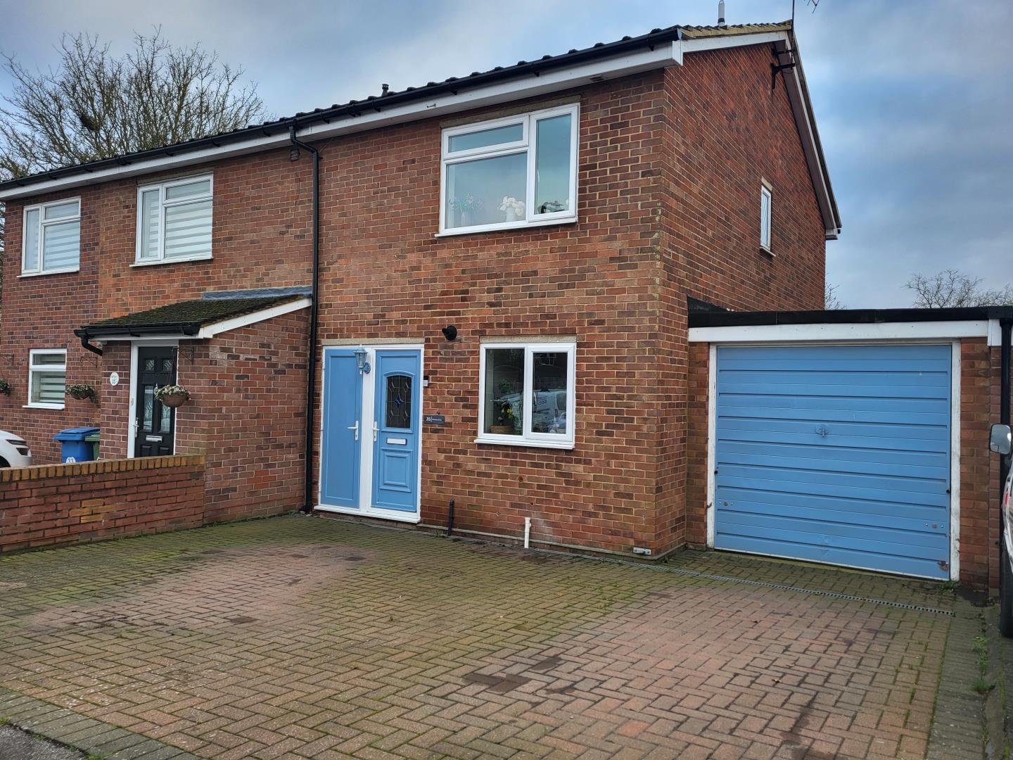 3 Bedroom Semi Detached House For Sale At Wilmslow Drive Ipswich Suffolk £275,000 Agreed